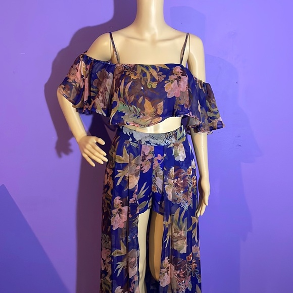 Luxxel Dresses & Skirts - Luxxel floral set